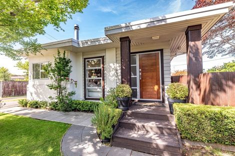 Photo of property in 27 Kent Road, Saint Johns Hill, Whanganui, 4501