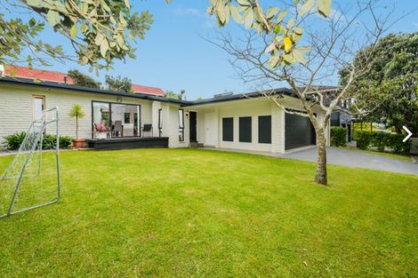 Photo of property in 43 Maxwelton Drive, Mairangi Bay, Auckland, 0630