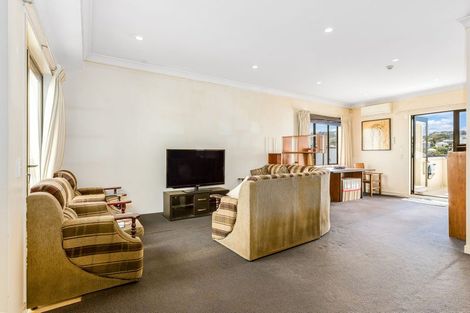 Photo of property in 12 Hall Avenue, Newtown, Wellington, 6021