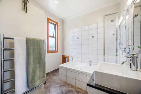 Photo of property in 11 Kurupae Road, Hilltop, Taupo, 3330