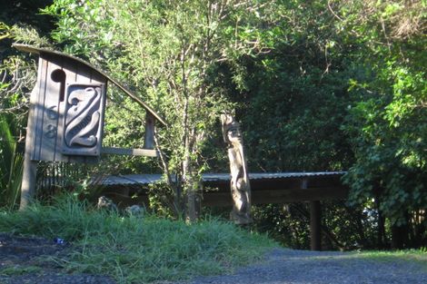 Photo of property in 68 Laingholm Drive, Laingholm, Auckland, 0604