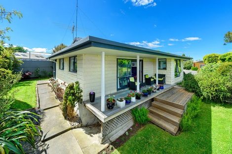 Photo of property in 16 Roblyn Place, Lincoln, 7608