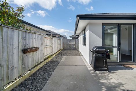 Photo of property in 40 Hills View Drive, Papamoa, 3118