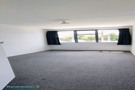 Photo of property in 8 Granby Place, Westown, New Plymouth, 4310