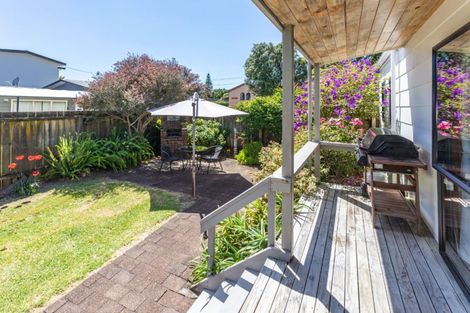 Photo of property in 117 Rangi Avenue, Whangamata, 3620