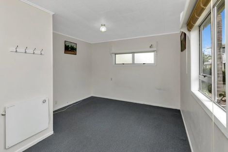 Photo of property in 282 One Tree Point Road, One Tree Point, 0118