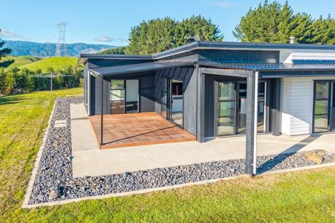 Photo of property in 9 Kristin Place, Manakau, Levin, 5573