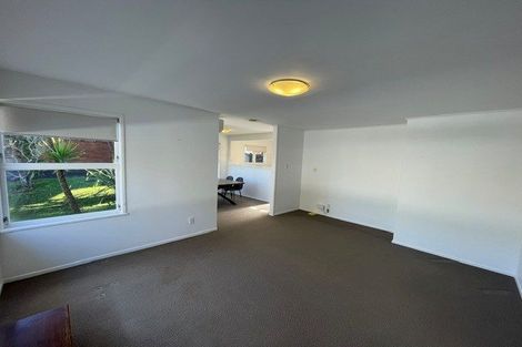 Photo of property in 15 Agincourt Street, Glenfield, Auckland, 0629