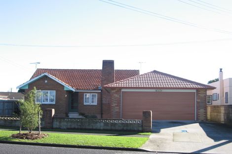 Photo of property in 2/33a Halsey Road, Manurewa, Auckland, 2102