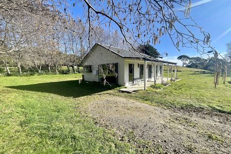 Photo of property in 47 Kebbell Terrace, Ohau, Levin, 5570
