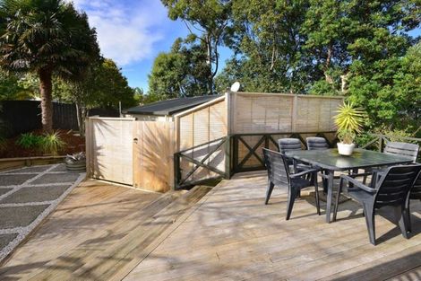 Photo of property in 11 Thalia Place, Totara Vale, Auckland, 0629