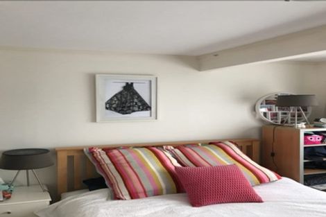 Photo of property in 33 Raumati Crescent, Onerahi, Whangarei, 0110