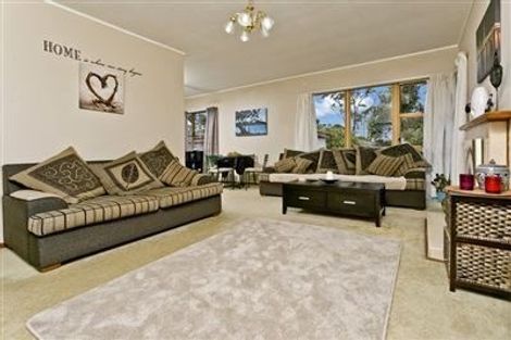 Photo of property in 6 Camrose Place, Glenfield, Auckland, 0629