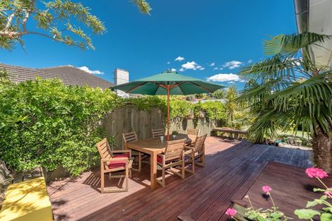 Photo of property in 32 Mansel Avenue, Hillcrest, Hamilton, 3216