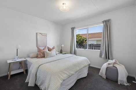 Photo of property in 35 Jupiter Street, Milson, Palmerston North, 4414