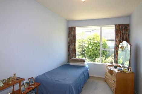 Photo of property in 1/18 Sawtell Place, Northcote, Christchurch, 8052