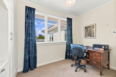 Photo of property in 17 Hamilton Avenue, Ilam, Christchurch, 8041