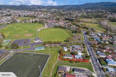 Photo of property in 2/106 Seymour Road, Sunnyvale, Auckland, 0612