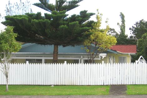 Photo of property in 96 Borich Road, Sunnyvale, Auckland, 0612