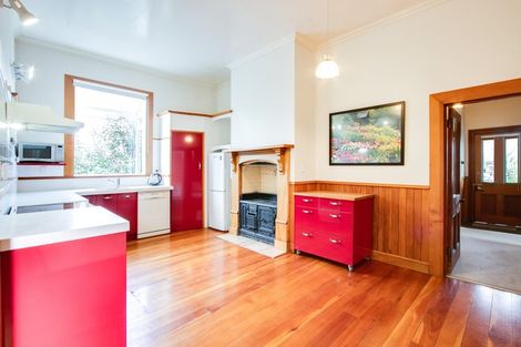 Photo of property in 1010 Heretaunga Street East, Parkvale, Hastings, 4122