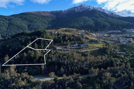 Photo of property in 11 Crystal Lane, Fernhill, Queenstown, 9300