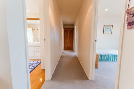 Photo of property in 11 Wellington Road, Surfdale, Waiheke Island, 1081