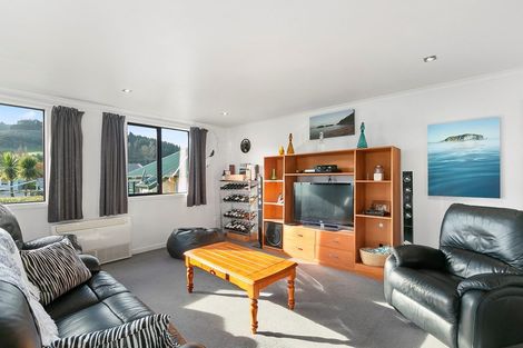 Photo of property in 6 Freyberg Avenue, Sawyers Bay, Port Chalmers, 9023