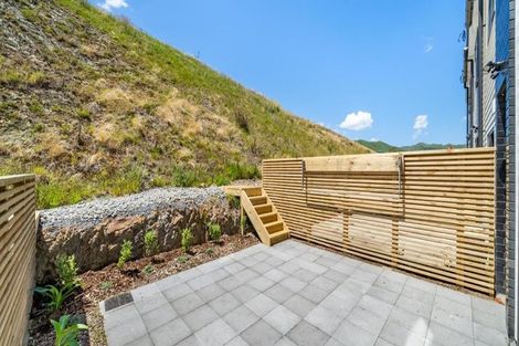 Photo of property in 37 Holystone Road, Whitby, Porirua, 5024