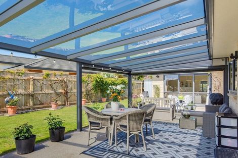 Photo of property in 143 Milne Drive, Paraparaumu, 5032