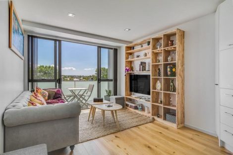 Photo of property in 17 Blake Lane, Dairy Flat, Albany, 0794