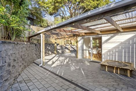 Photo of property in 18 Vonnell Place, Birkdale, Auckland, 0626