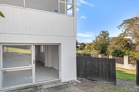 Photo of property in 24 Leaver Place, Weymouth, Auckland, 2103