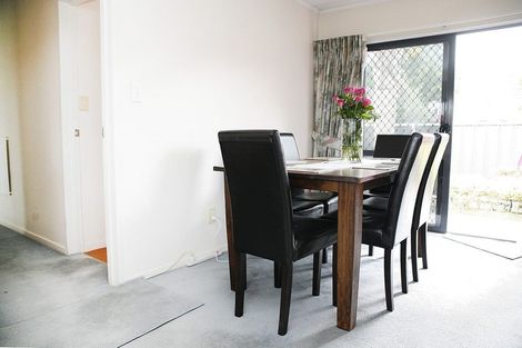 Photo of property in 1/45 Clevedon Road, Papakura, 2110