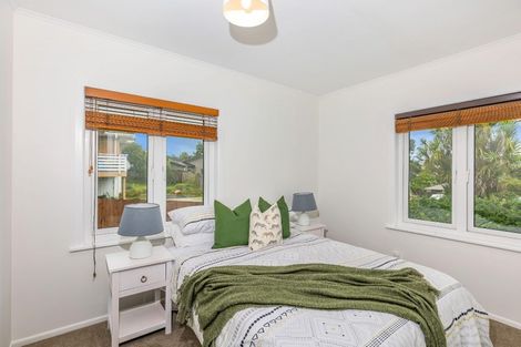 Photo of property in 13 Glen Marine Parade, Glendene, Auckland, 0602