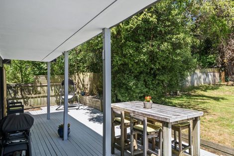 Photo of property in 70 Pinehaven Road, Pinehaven, Upper Hutt, 5019