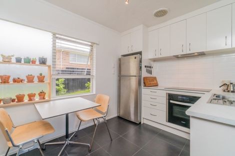 Photo of property in 1/7 Addison Drive, Glendene, Auckland, 0602