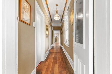 Photo of property in 165 Cambridge Street, Levin, 5510