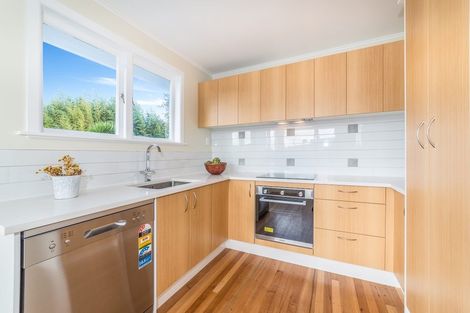 Photo of property in 6 Powell Place, Henderson, Auckland, 0610