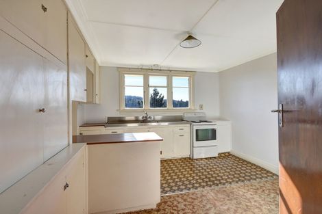 Photo of property in 30 Scotland Terrace, Green Island, Dunedin, 9018