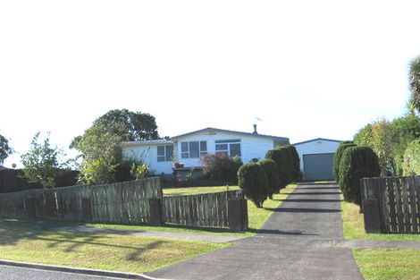 Photo of property in 69 Killarney Avenue, Torbay, Auckland, 0630