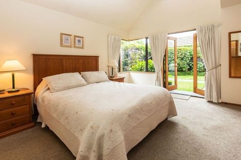 Photo of property in 9 Clyde Road, Upper Riccarton, Christchurch, 8041