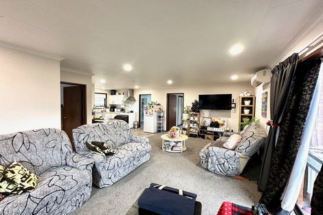 Photo of property in 170 Clyde Street, Balclutha, 9230