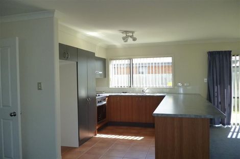 Photo of property in 52 Limes Avenue, Parklands, Christchurch, 8083