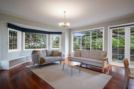 Photo of property in 1 Rosetta Road, Raumati South, Paraparaumu, 5032