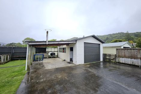 Photo of property in 37 Milton Road, Greymouth, 7805