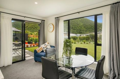 Photo of property in 18 Discovery Way, Waikawa, Picton, 7220