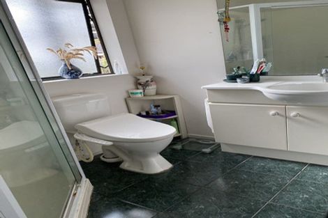 Photo of property in 84 Burswood Drive, Burswood, Auckland, 2013