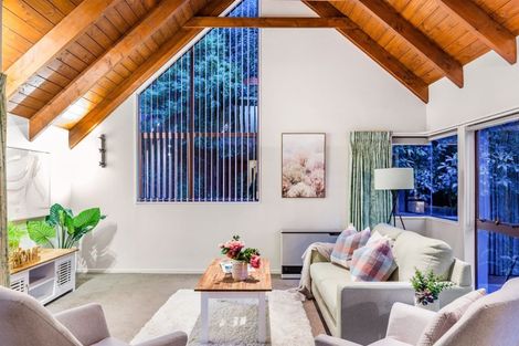 Photo of property in 14 Furneaux Grove, Whitby, Porirua, 5024