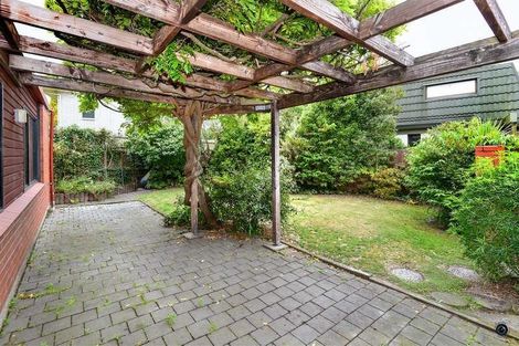 Photo of property in 12 Rembrandt Place, Burnside, Christchurch, 8053
