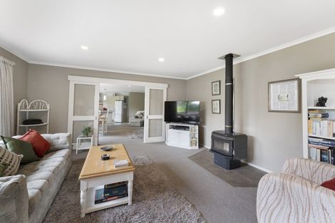 Photo of property in 6 Corbin Court, Ohau, Levin, 5570